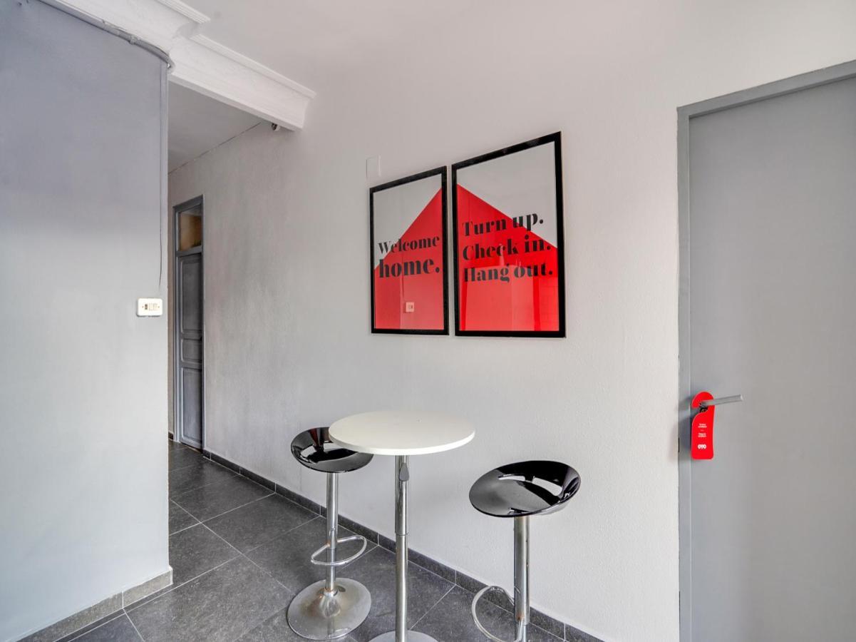 Oyo Ruzafa Guesthouse Valencia Exterior photo